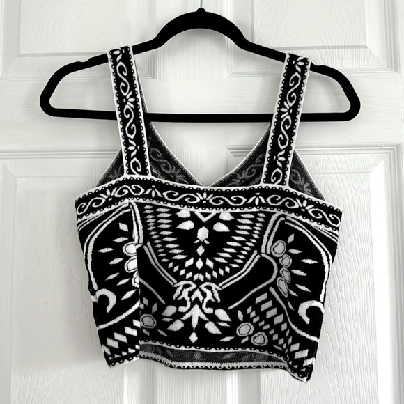 Express Black and White Knit Tank Size M - Picture 2 of 2